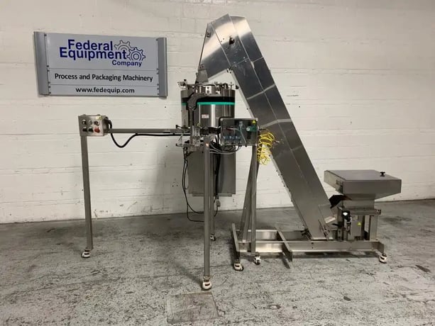 Hoppmann #FT-15, capsule count/batch feed system, 150 caps/min, Hoppmann LB3 variant elevating prefeeder - Image 1