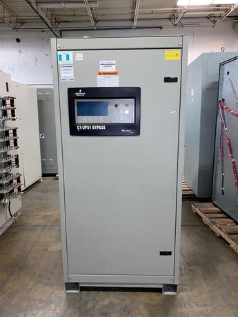 288.0 KVA Liebert #U39CC8004AT550, uninterruptible power supplies System Control Cabinet, 4 Wire, 3 phase - Image 1
