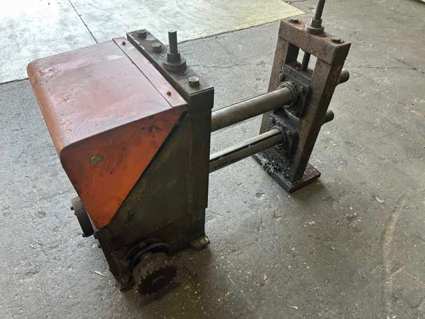 20 Stand, Yoder #M3, rafted roll forming heads, 3 spindle diameter, 18" roll space, equal geared - Image 3