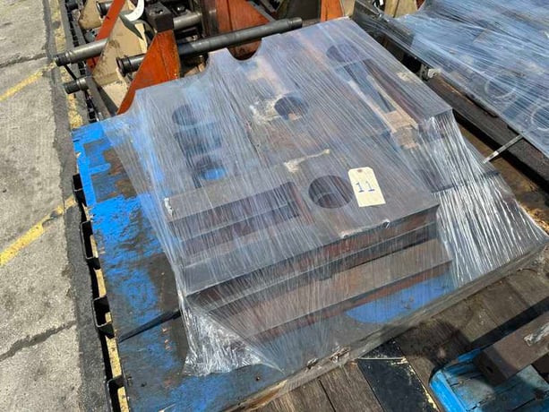 20 Stand, Yoder #M3, rafted roll forming heads, 3 spindle diameter, 18" roll space, equal geared - Image 4