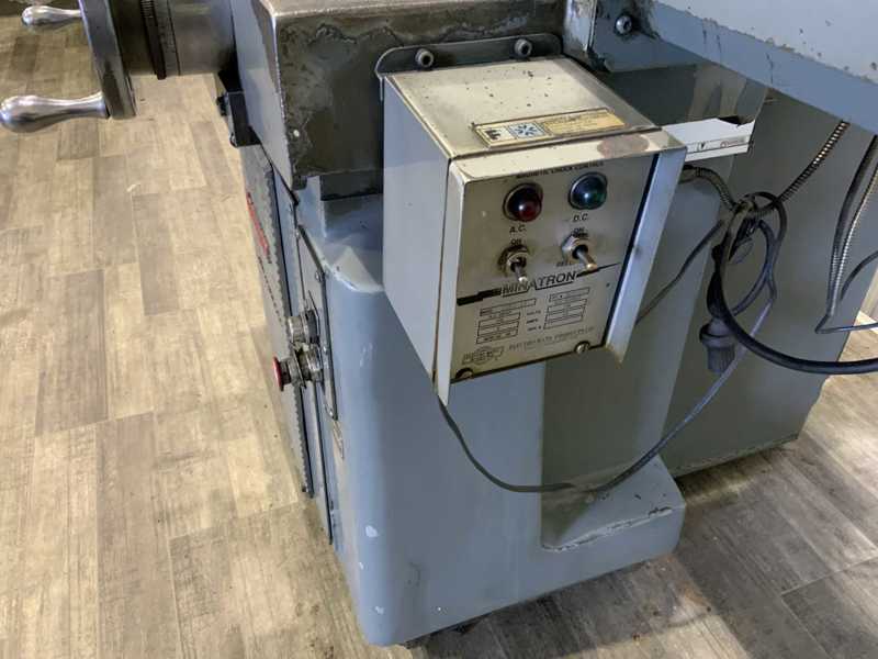 6" x 18" Gardner #618, horizontal surface grinder, Walker finelline magnetic chuck, 2-Axis digital read out - Image 4