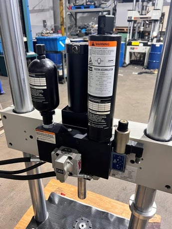 3.3 KIP MTS #858-Mini-Bionix-II, 2 colums, 4" Stroke Actuator, 3000 PSI - Image 4
