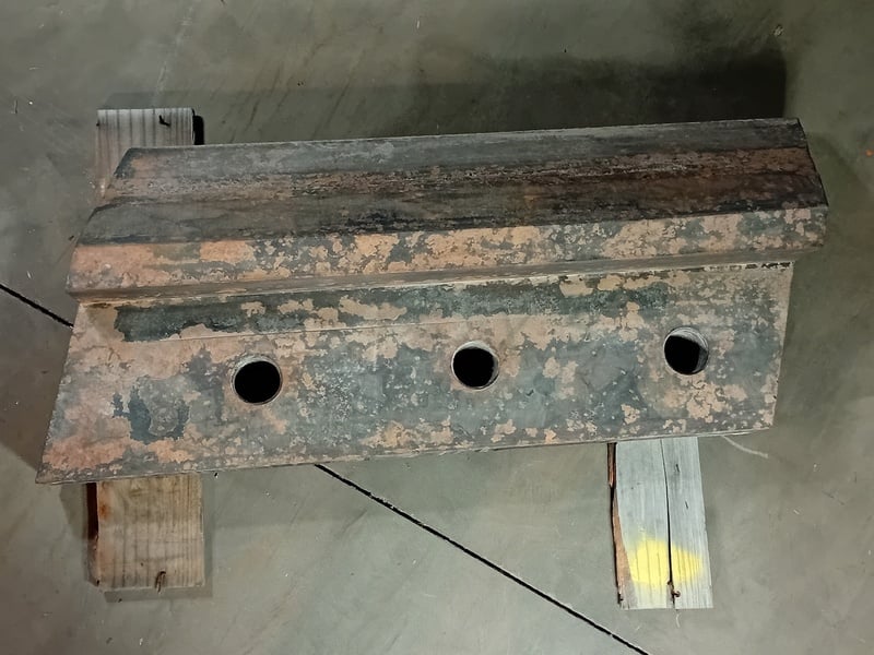 Komatsu wear plate #PZKV179623, Komatsu ground engaging tools (GET), new surplus - Image 1