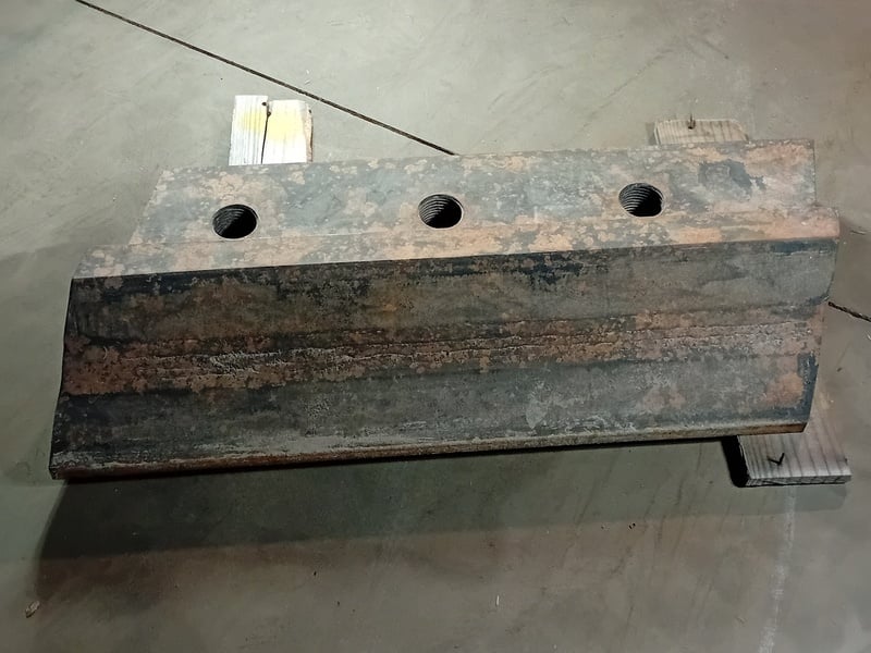 Komatsu wear plate #PZKV179623, Komatsu ground engaging tools (GET), new surplus - Image 6