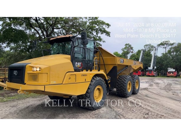 Caterpillar 725, Articulated Truck, 4615 hours, S/N: 3T900590, 2022 - Image 1