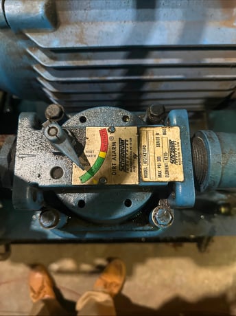 30 HP John Henry John Henry Foste Co., 100 gallon, 14 gpm, 1000 psi, 3 valves - Image 6