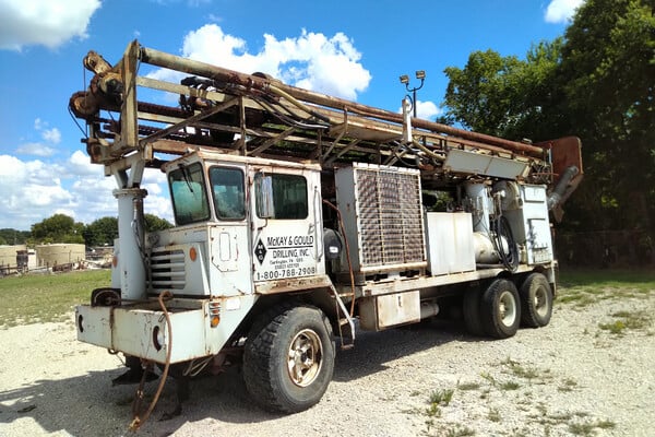 Reedrill #SK35-HP, drilling rig, 35000 lbs. pulldown capacity, 1990 - Image 2