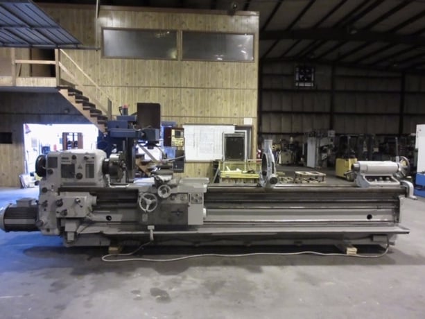 28" x 132" Tos, geared head precision, heavy duty lathe, 8-1180 RPM, steady rest, 4-jaw chuck - Image 1