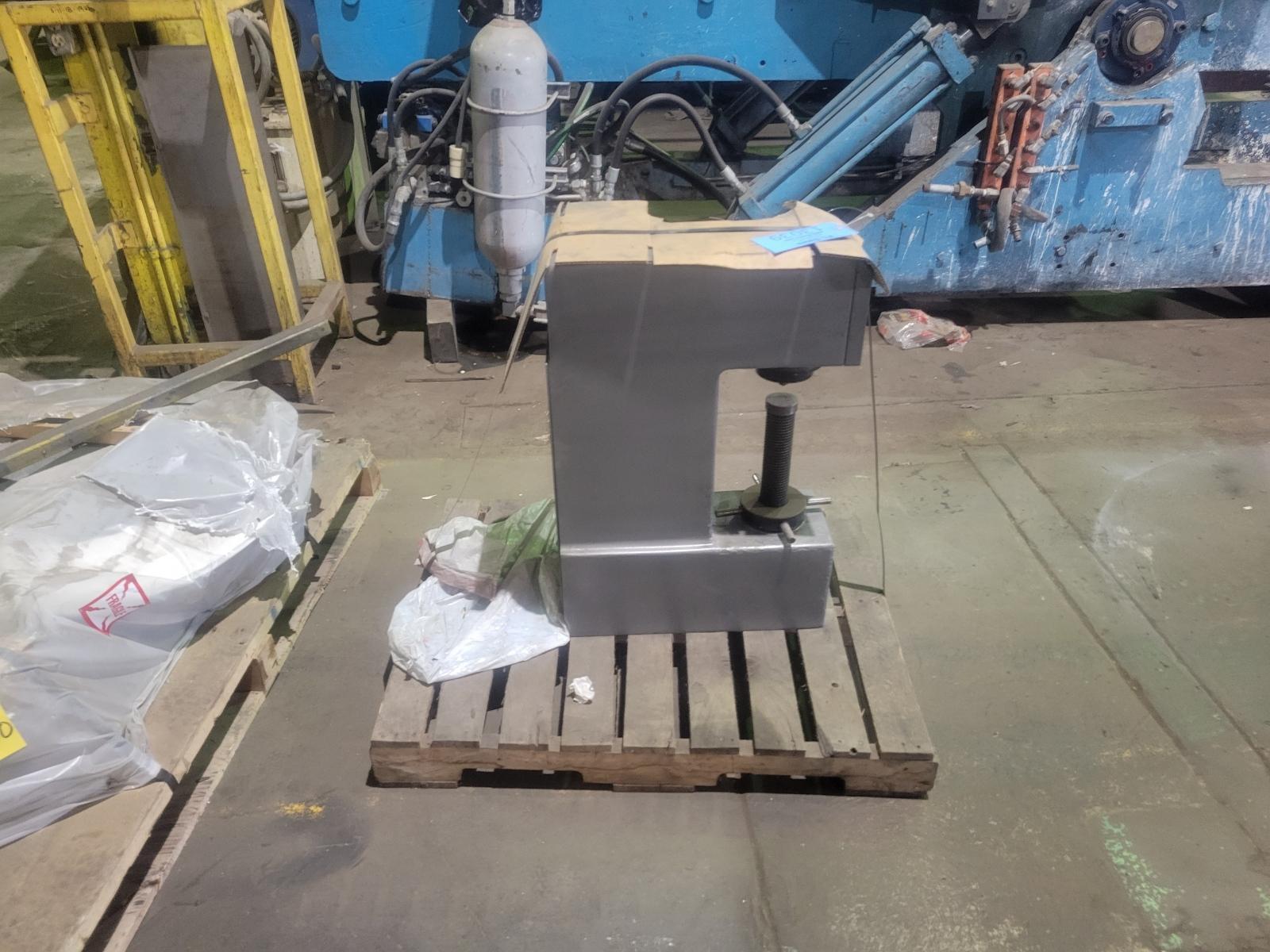 Detroit #HBE-3000A Brinell tester - Image 4