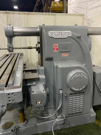 Kearney & Trecker #525TF, horizontal mill, 18" x106" table, 25 HP, 4 position vertical turret stop - Image 2