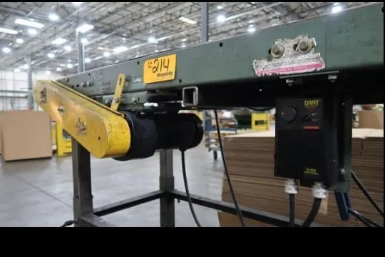 18" wide x 16' long, Hytrol, belt conveyor, Dart 250-Series controller, variable speed, adj. height, casters - Image 3