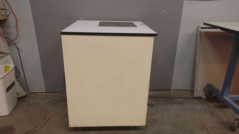 28" x 31" Labconco, Cascade Freeze Dryer 8, 31" L x 28" width x 37" H, 20 Amps, 115 V - Image 5