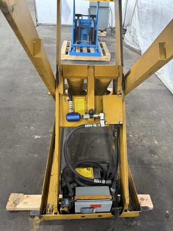 6000 lb. ECOA #HLT, hydraulic lift table, 48" x 64" - Image 5