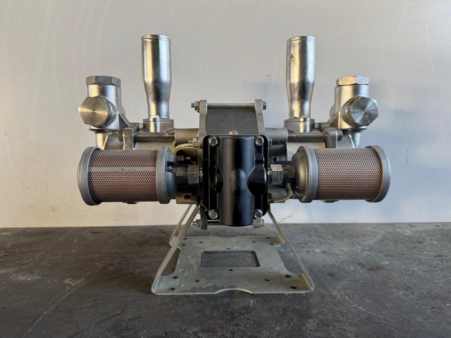 1/2" Graco Glutton #220666 220-666 Bellows 4:1 pump 6GPM, NPT, Carbon Steel - Image 4