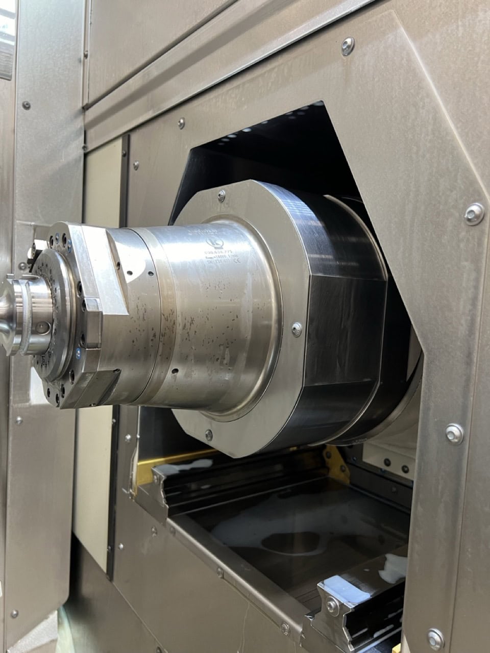 Grob #G550, 5-Axis horizontal machining center, 50 automatic tool changer, 31.5" X, 40.2" Y, 38.2" Z, 15000 - Image 7