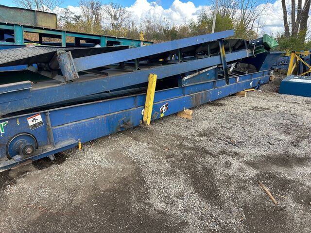 36" wide x 35' long, Hustler, rubber belt conveyor, chevron style belt, self cleaning, 5 HP - Image 1