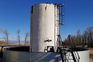 400 bbl Coated Storage Tank, G.L.M. Industries - Image 1