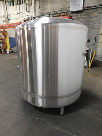Walker 15 BBL 304 Stainless Steel tank, 15 barrel, 16" x20" manway, 3" side port, (3) 2" top inlets - Image 4