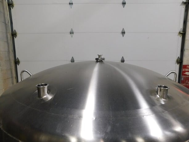 Walker 15 BBL 304 Stainless Steel tank, 15 barrel, 16" x20" manway, 3" side port, (3) 2" top inlets - Image 7