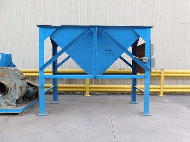 AAF #B, dust arrestor size 3-7 dust collector, 10 HP, 1710 RPM, 107" x 36" hopper - Image 3