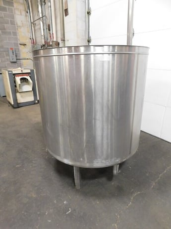 300 gallon Stainless Steel open top tank, 48" diameter, 38" straight wall, (2 available) 2" outlets - Image 5