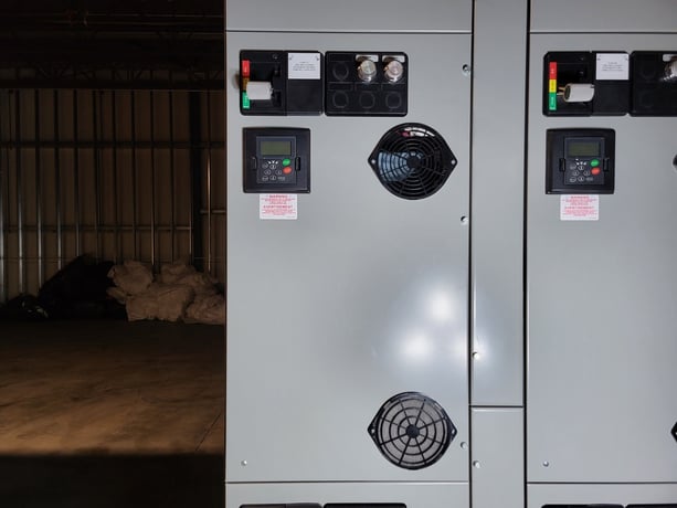 3 HP Eaton, SVX002A1-5A4N1, vari-frequency drive, 600 Volts, 3 phase, like new - Image 2