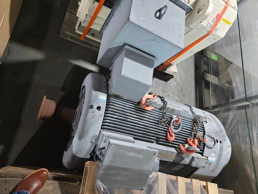 500 HP 900 RPM Teco Westinghouse, Frame 6808B, TEFC BB, 2300/4160 Volts, CU Rotor, Used electrically OK - Image 3