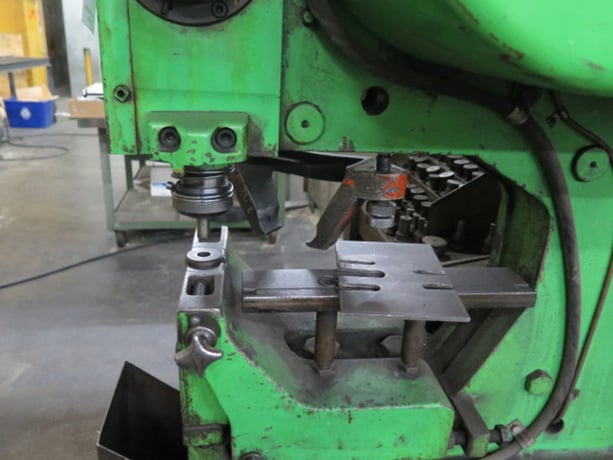 5" x 5" x 1/2" Mubea #KBL-71-5, mechanical ironworker, 71 ton, 6" angles, 5 hp power - Image 6