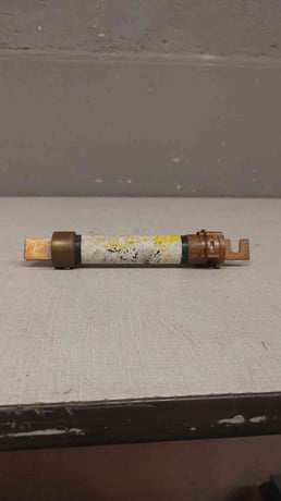 Bundle of Assorted Fuses - Image 1