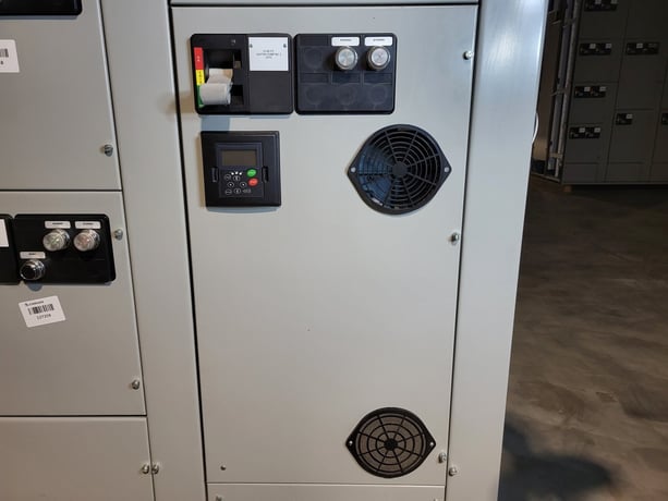 20 HP Eaton Cutler-Hammer, SVX015A1-5A4N1, VFD, 600 Volts, 22 amps, like new - Image 3