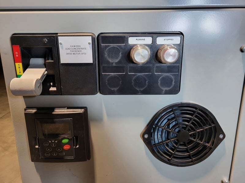 2 HP Eaton, SVX002A1-5A4N1, variable frequency drive, 600 Volts, 4.5 amps, like new - Image 2