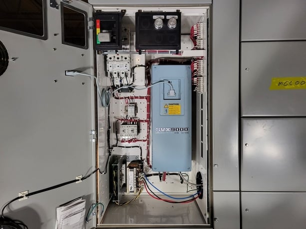 7.5 HP Eaton, SVX005A1-5A4N1, variable frequency drive, 600 Volts, 10 amps, like new - Image 9
