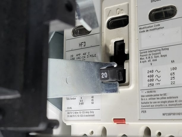 7.5 HP Eaton, SVX005A1-5A4N1, variable frequency drive, 600 Volts, 10 amps, like new - Image 10