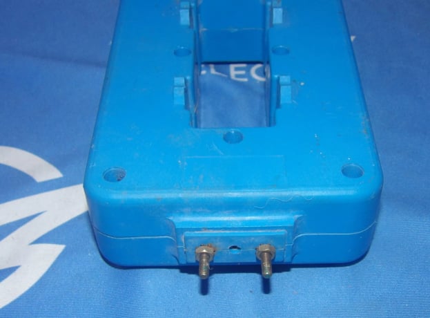 Salzer CT-00010-00 3000/1A, 50/50 Hz 600 Volts current transformer, 1 year warranty - Image 4
