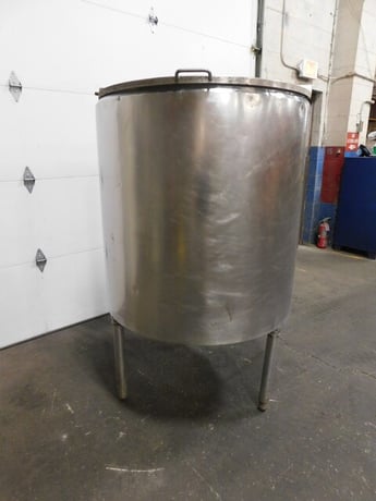 200 gallon 304 Stainless Steel open top tank, 39" diameter, 41" straight wall, 3" outlet, with lids - Image 2