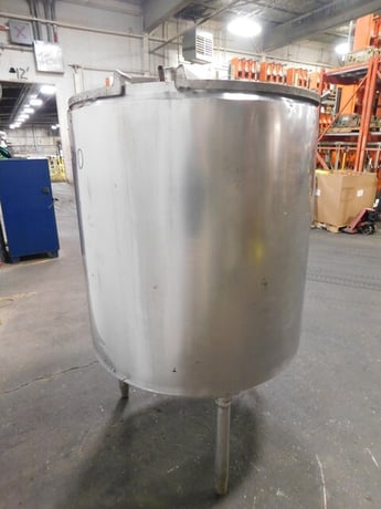 200 gallon 304 Stainless Steel open top tank, 39" diameter, 41" straight wall, 3" outlet, with lids - Image 5