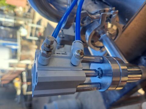 double head pneumatic piston filler machine #g2wgd, 110 V., 50-500ml fill range - Image 3