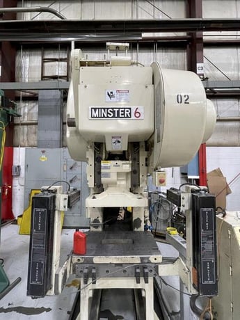 60 Ton, Minster #6SS OBS Flywheel, 5" stroke, 14.5" Shut Height, 2.75" adjust, air clutch & brake, 1998 - Image 4