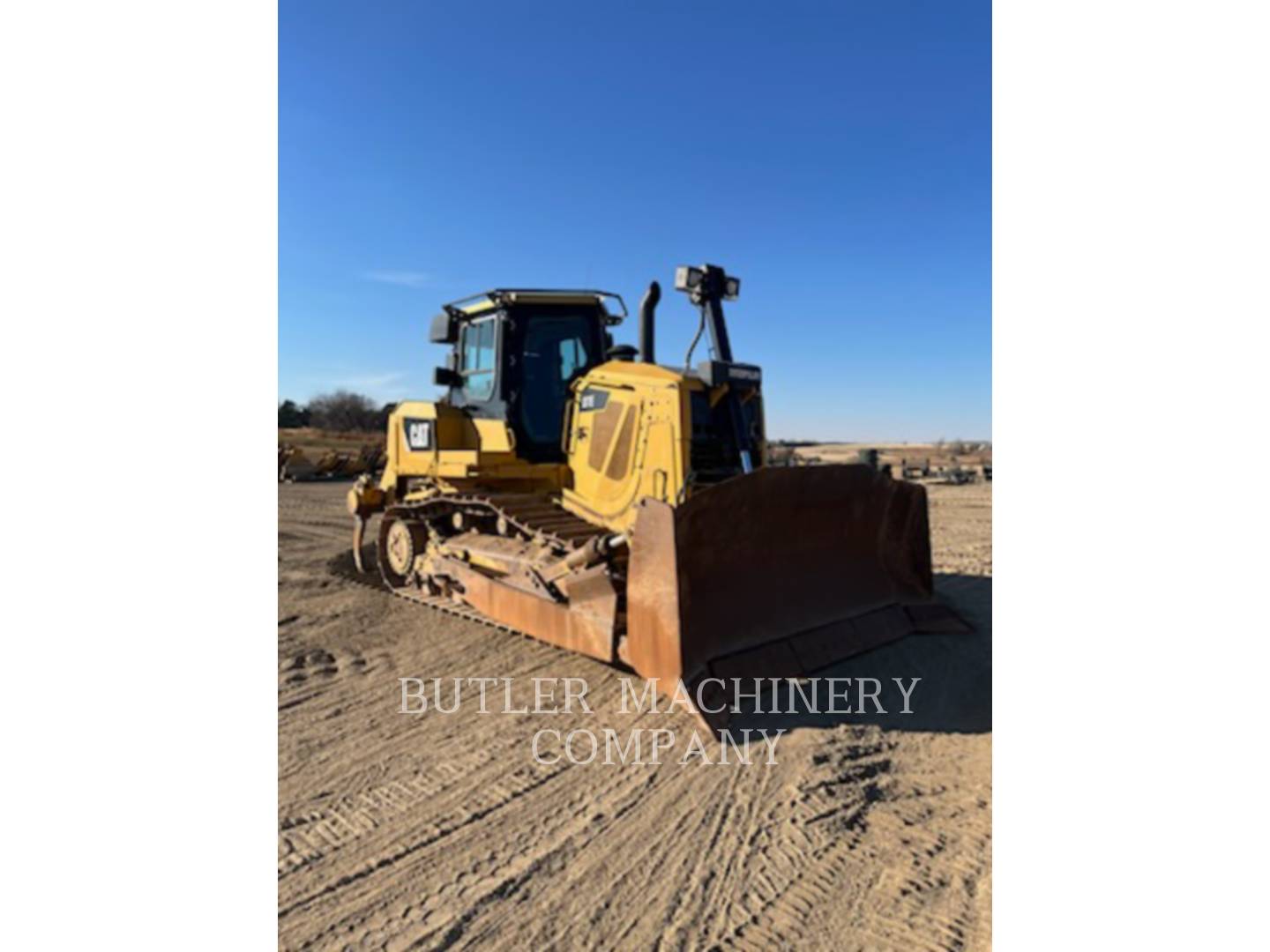 Caterpillar D7E, Crawler Dozer, 4592 hours, S/N: MDB00185, 2010 - Image 2