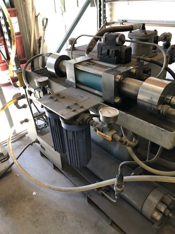 Flow #Mach-2-1313B, waterjet cutting system, 4' X, 4' Y, 7" Z, 60000 psi, 30 HP, 30SA-60 pump, 2012 - Image 3