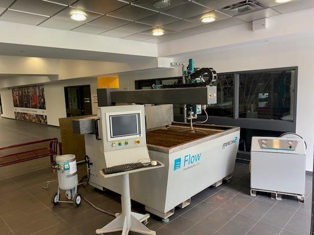 Flow #Mach-2-1313B, waterjet cutting system, 4.3'X, 4.3'Y, 7" Z, 30 HP, 55000 psi, Flow PC-Based Control, 2014 - Image 3