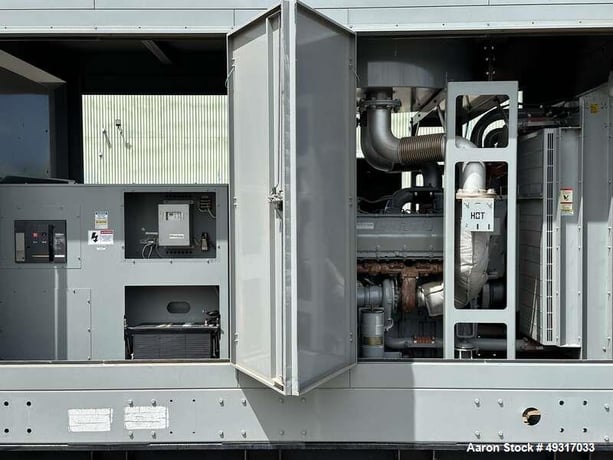 600 KW MTU #DS600D, Standby diesel generator set, 120/208 Volts, enclosure, 293 hours, 2010 - Image 4
