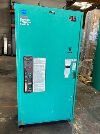 150 Amp. Cummins BTA-4487778, automatic transfer switch with ISO bypass, 3 pole, 480 Volts, 2000 - Image 1