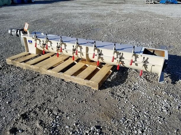 9" diameter x 8' long, Newell Machinery, Screw Conveyor, U-Trough, 10.4" x 10.4" inlet/discharge, 82 RPM - Image 4