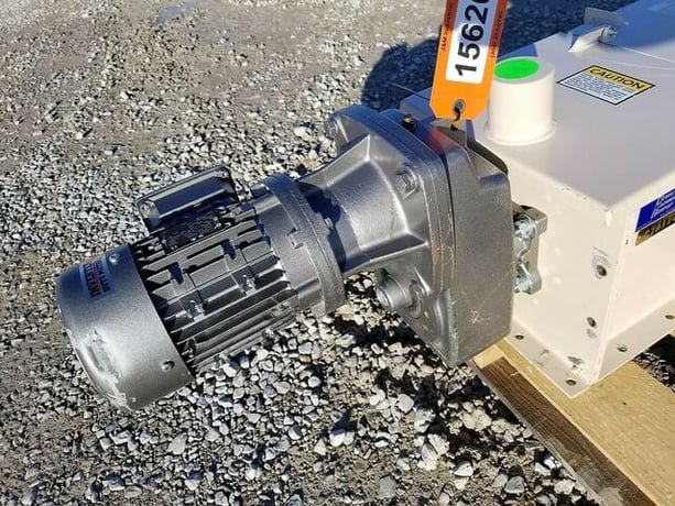 9" diameter x 8' long, Newell Machinery, Screw Conveyor, U-Trough, 10.4" x 10.4" inlet/discharge, 82 RPM - Image 8