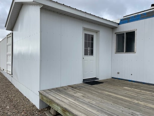 40' x 8' x 8' Office Building with attachments, heated, 1999 - Image 2