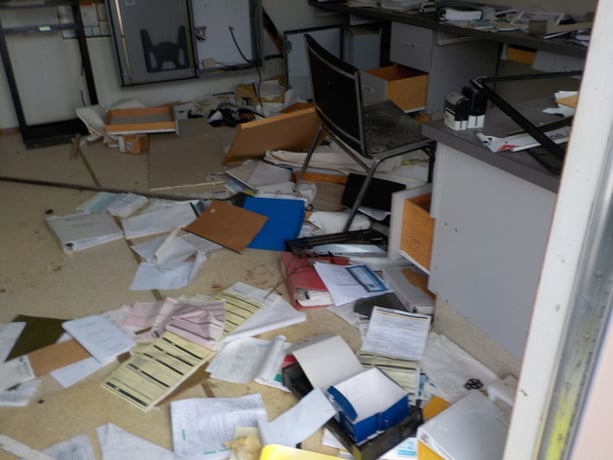 40' x 8.5' x 8' Office Building, heated, skidded, 1994 - Image 4