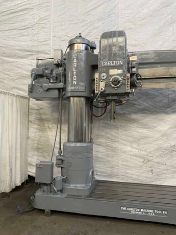8' -19" Carlton #4A, radial arm drill, 89" x50" base, #6MT, power clamping & elevation, 40 HP, 1980 - Image 4
