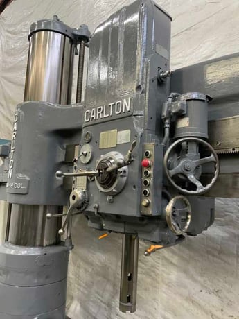 8' -19" Carlton #4A, radial arm drill, 89" x50" base, #6MT, power clamping & elevation, 40 HP, 1980 - Image 5