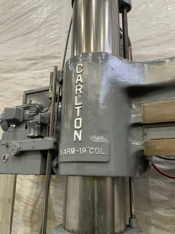 8' -19" Carlton #4A, radial arm drill, 89" x50" base, #6MT, power clamping & elevation, 40 HP, 1980 - Image 7